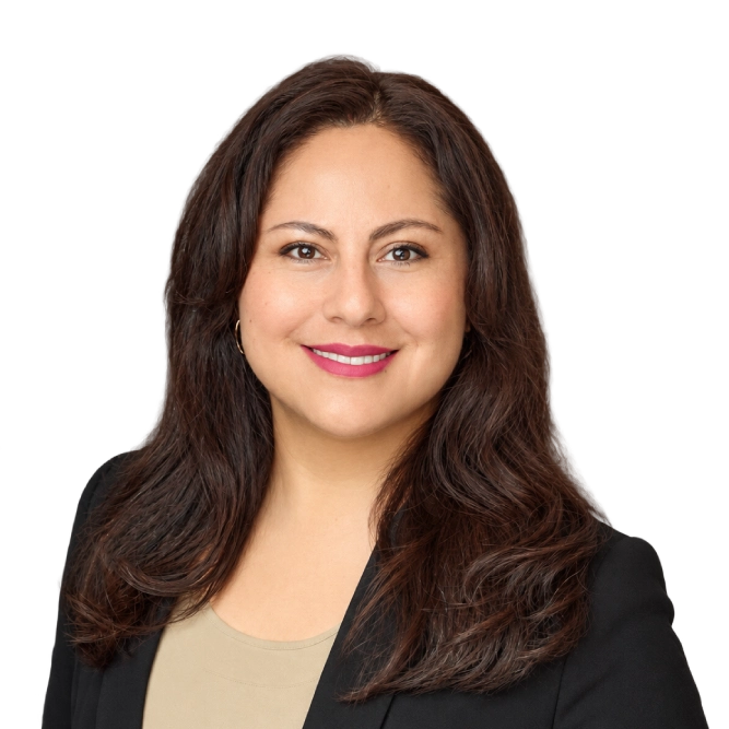 Sara Llanos Bio